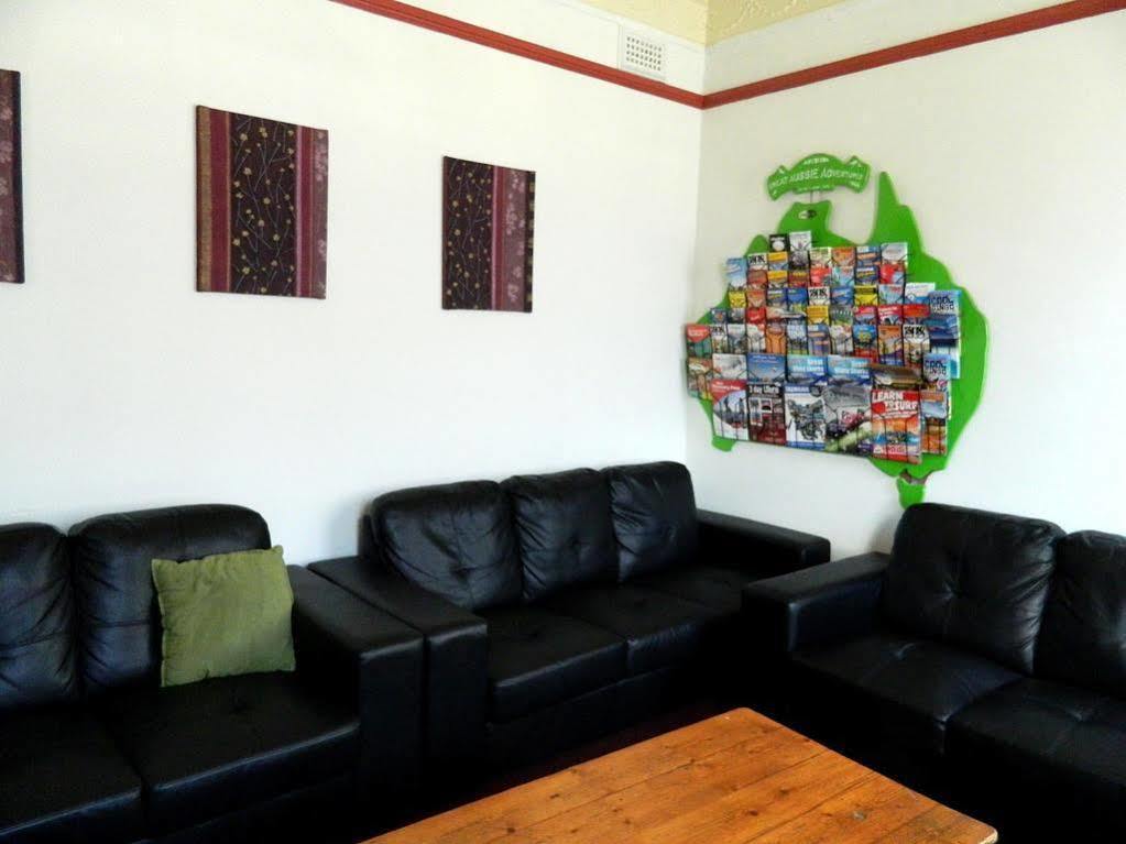 Mad Monkey Melbourne Hostel Exterior photo